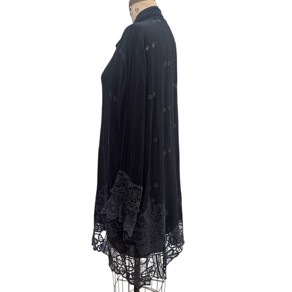 Johnny Was Wynne Indigo Black Embroidered Scalloped Tunic Top Blouse Size L - Picture 8 of 9
